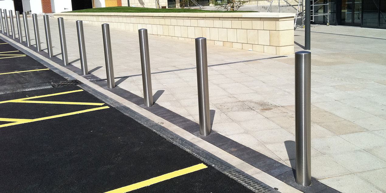 Anti Ram Semi Dome Top Stainless Steel Bollard