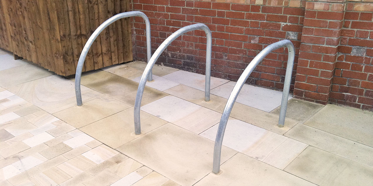 Fin Cycle Stand