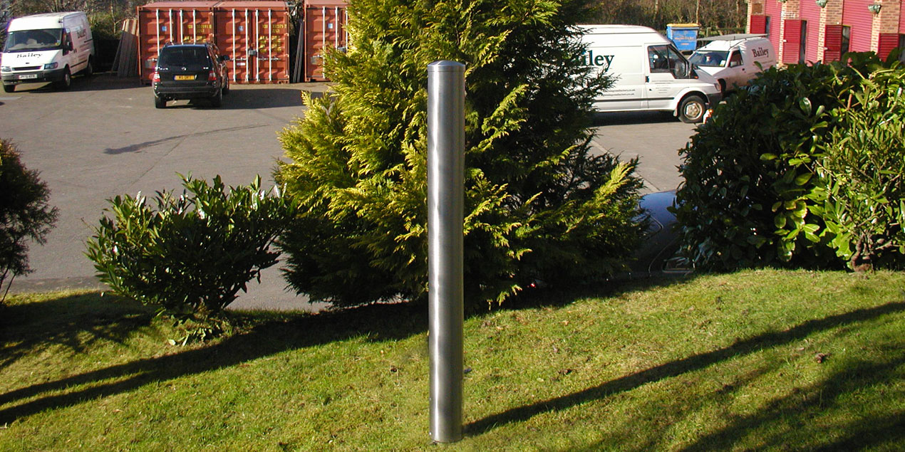 Stainless Steel Bollard with Sep Cap