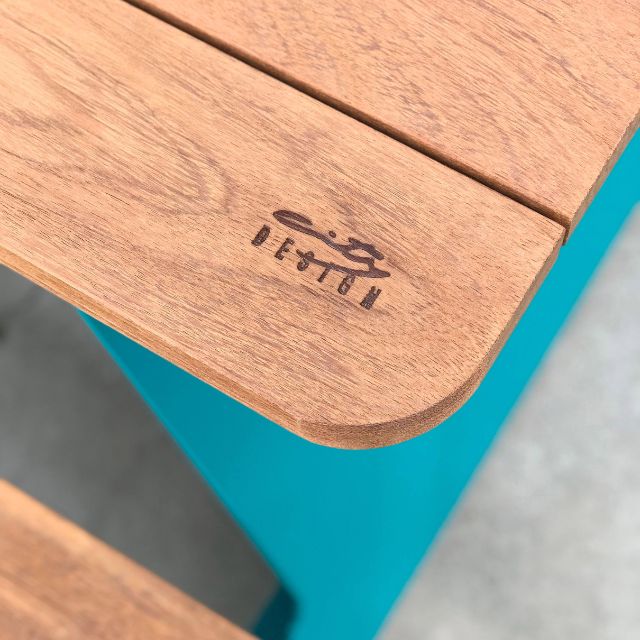 Wave Picnic Table